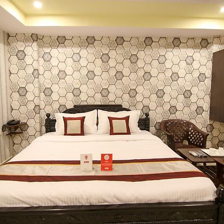 Oyo 9207 Chakri Guest House Визакхапатнам Екстериор снимка