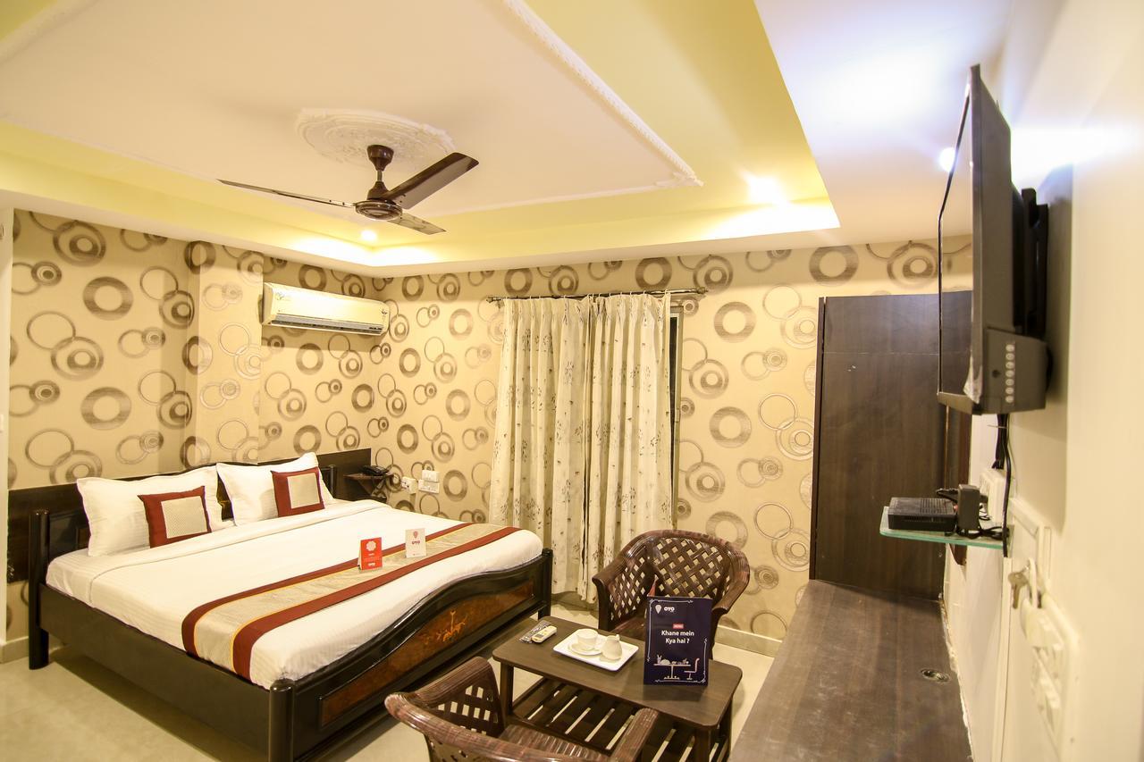 Oyo 9207 Chakri Guest House Визакхапатнам Екстериор снимка